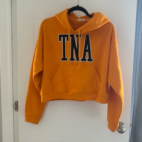 TNA ARITZIA cropped hoodie - Picture 1 of 2